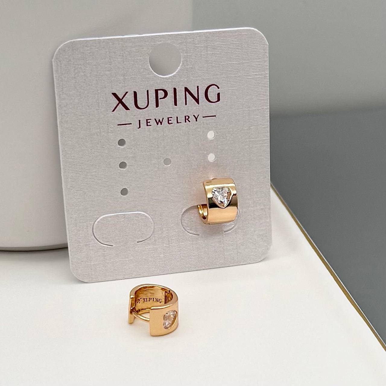 گوشواره ژوپینگ مدل نگین قلبی گوشواره ژوپینگ مدل نگین قلبی