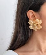 گوشواره رزینی طرح گل